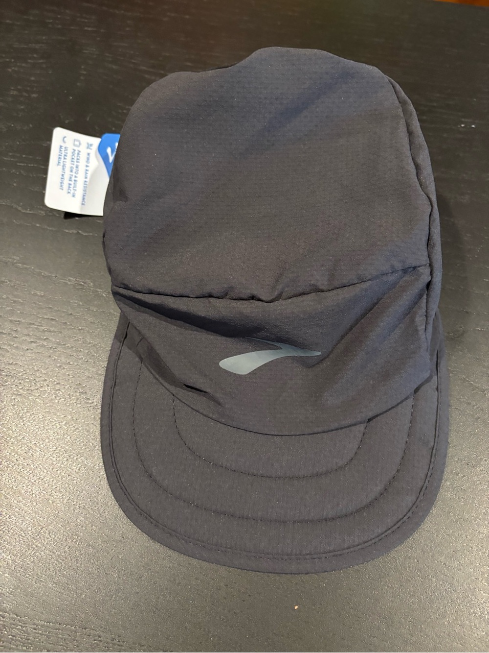 Brooks Black Lightweight Packable Hat - Running